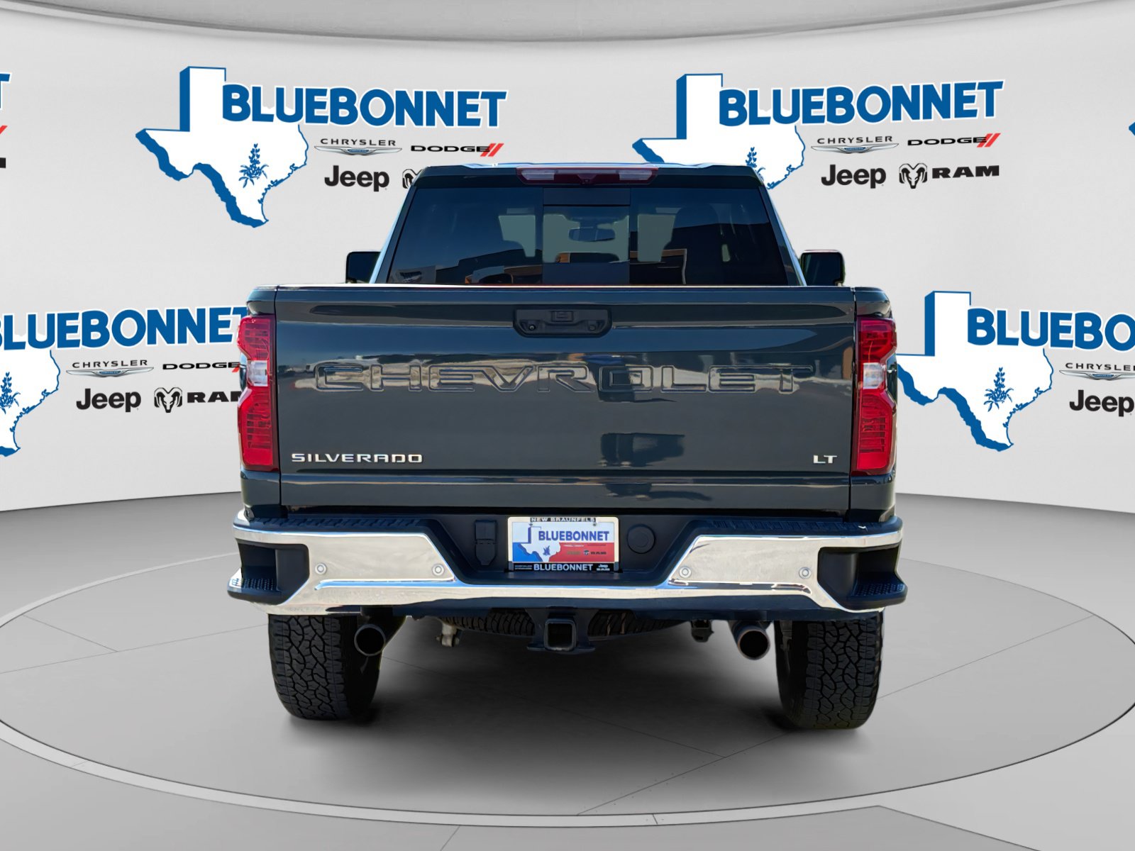 Used 2025 Chevrolet Silverado 2500 LT w/ Texas Edition AWD/4WD image 6