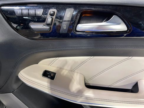 Used 2016 Mercedes-Benz GL 63 AMG 4MATIC w/ Accessory Chrome Package image 34