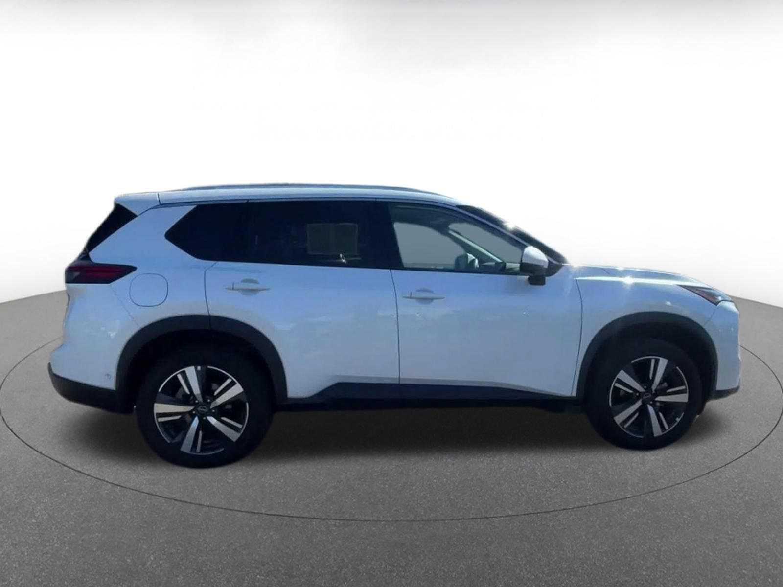 Used 2026 Nissan Rogue SL AWD/4WD image 15