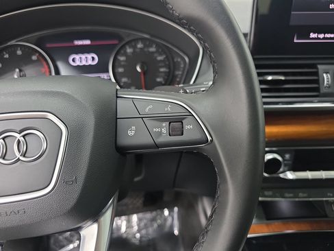 Used 2023 Audi Q5 2.0T Premium w/ Convenience Package AWD/4WD image 18