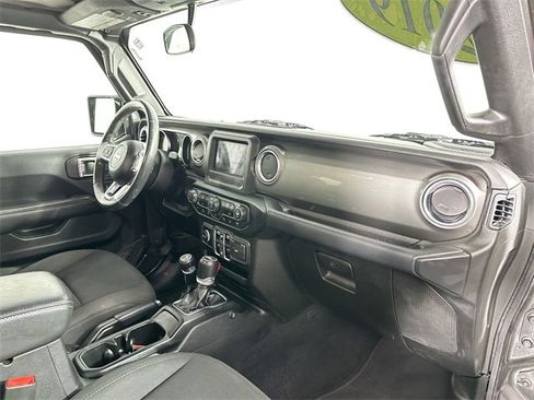 Used 2019 Jeep Wrangler Unlimited Sahara w/ Safety Group image 25