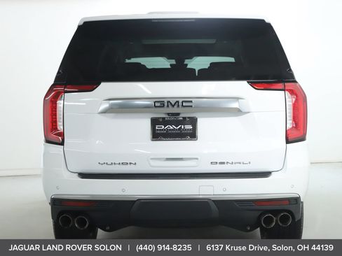 Used 2021 GMC Yukon Denali w/ Denali Premium Package AWD/4WD image 7