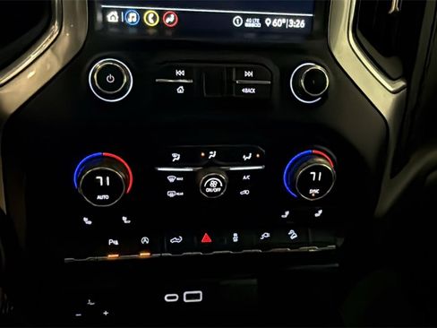 Used 2020 Chevrolet Silverado 1500 LT Trail Boss image 27