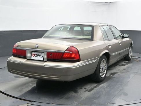 Used 2002 Mercury Grand Marquis GS image 8