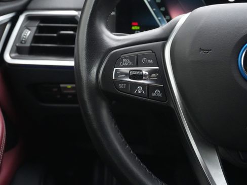 Used 2023 BMW i4 eDrive35 RWD image 14