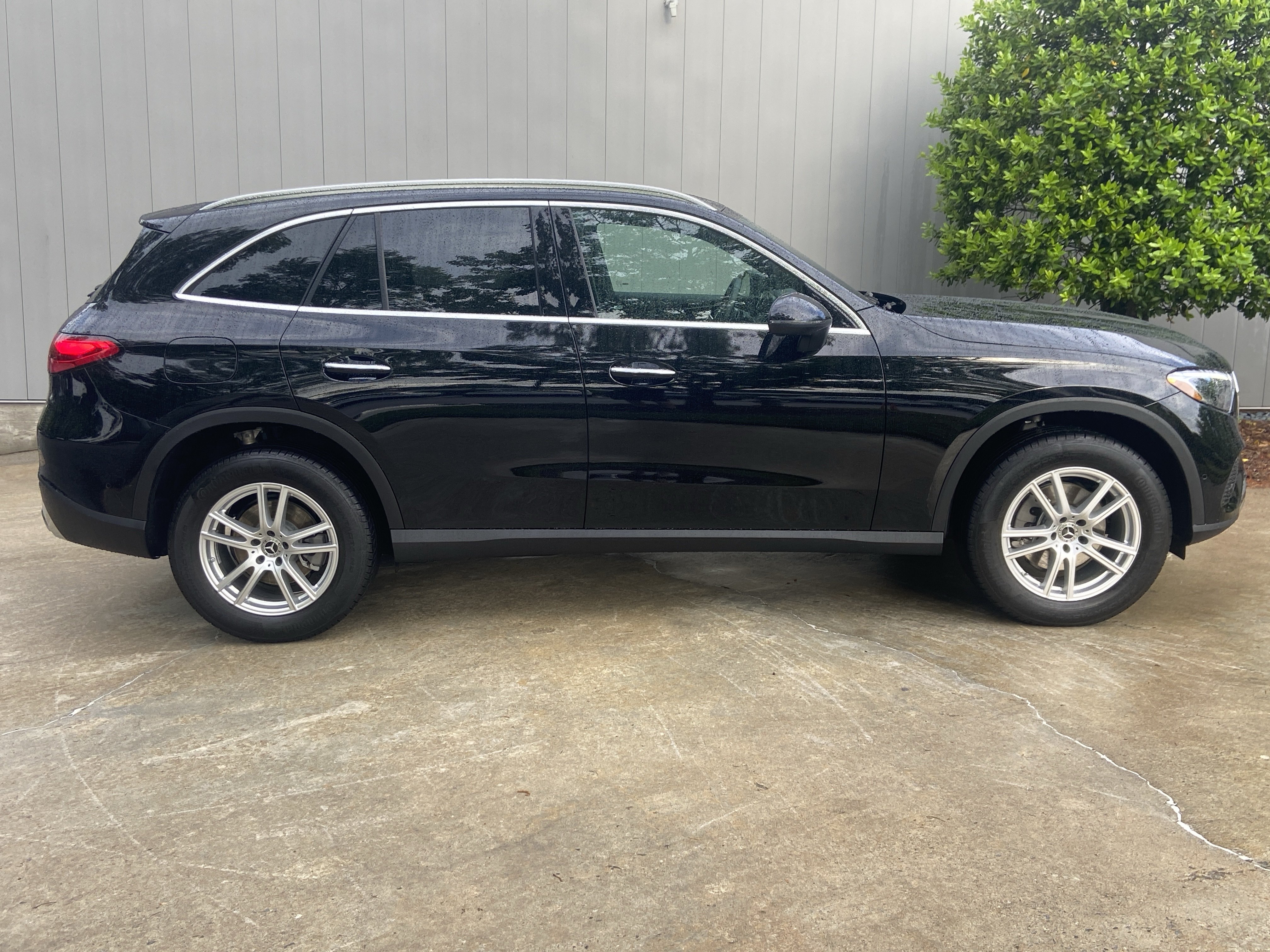 Used 2025 Mercedes-Benz GLC 300 image 5