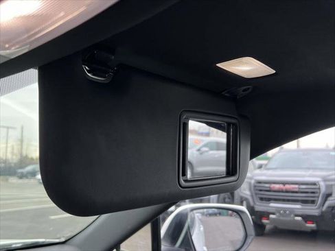 Used 2022 Toyota RAV4 SE image 35