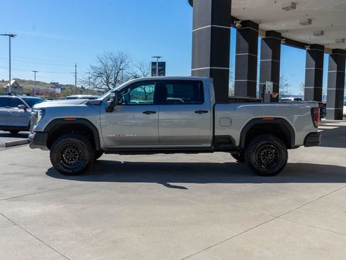 New 2026 GMC Sierra 2500 AT4X w/ AT4X AEV Edition AWD/4WD image 4