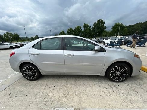 Used 2014 Toyota Corolla S FWD image 12