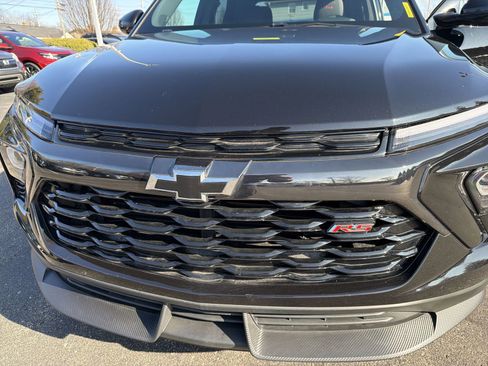 Used 2025 Chevrolet TrailBlazer RS w/ Driver Confidence Package image 26