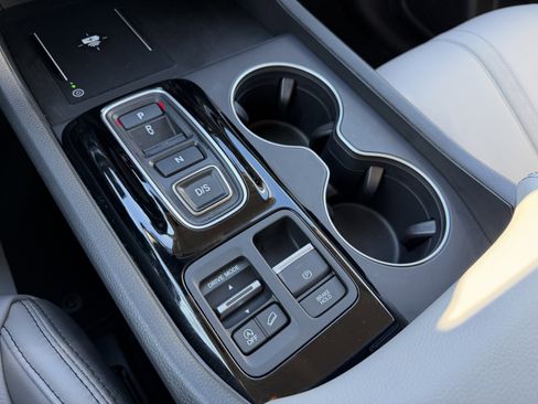 Used 2025 Honda Pilot EX-L image 19