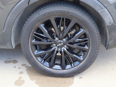 Used 2022 Kia Telluride SX w/ Towing Package FWD image 31