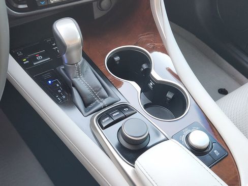 Used 2017 Lexus RX 350 FWD w/ Premium Package image 24