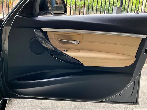Used 2018 BMW 330i Sedan RWD image 22