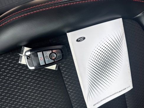 Used 2025 Ford Escape ST-Line image 24