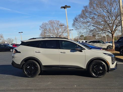 New 2026 Kia Sportage X-Line w/ X-Line Technology Package AWD/4WD image 2