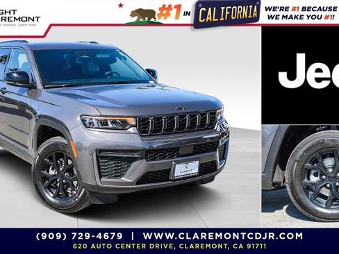 New 2026 Jeep Grand Cherokee Altitude RWD image 1