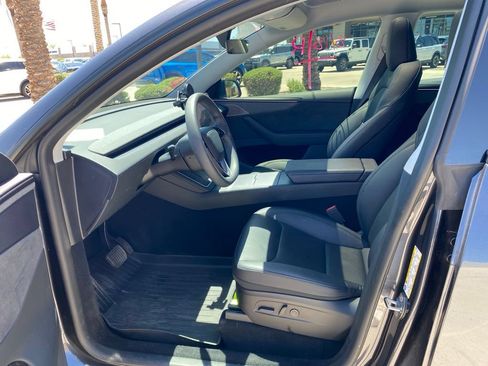 Used 2026 Tesla Model Y Long Range AWD/4WD image 8