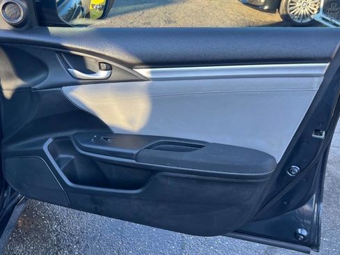 Used 2017 Honda Civic EX image 24