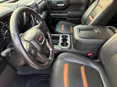 Used 2020 GMC Sierra 1500 AT4 w/ AT4 Premium Package AWD/4WD image 17