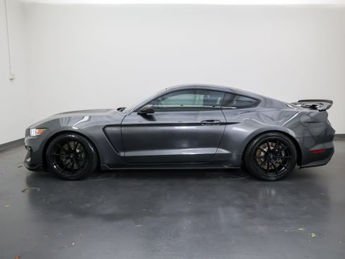 Used 2017 Ford Mustang Shelby GT350 w/ Electronics Package RWD image 6