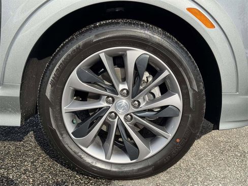 Used 2023 Buick Encore GX Select w/ Sport Touring Package image 27