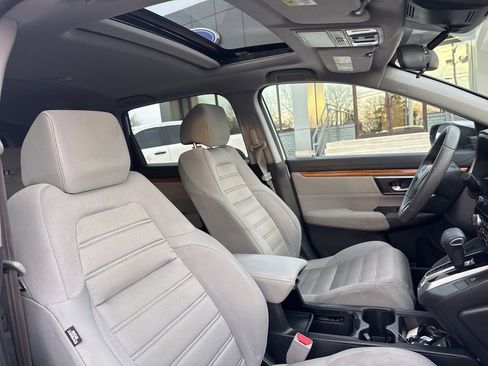 Used 2017 Honda CR-V EX image 18