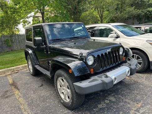 Used 2010 Jeep Wrangler Sahara w/ Trailer Tow Group AWD/4WD image 3