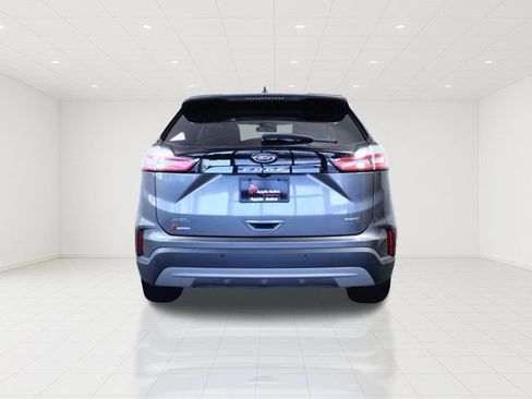 Certified 2024 Ford Edge SEL w/ Convenience Package AWD/4WD image 4