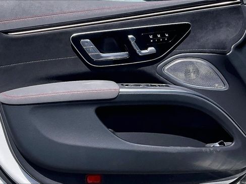 Used 2022 Mercedes-Benz EQS 450+ Sedan image 22