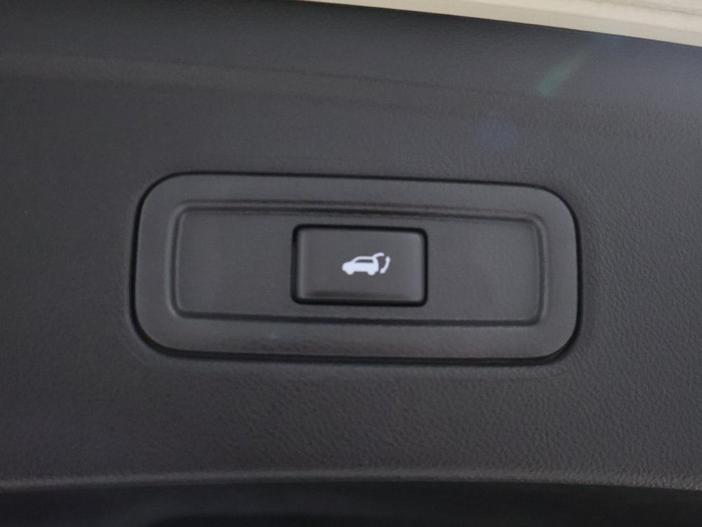 Used 2016 INFINITI QX70 AWD w/ Premium Package image 22