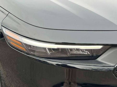Used 2025 Honda Accord LX image 10