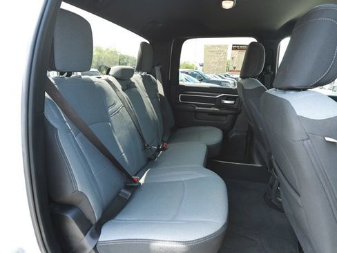 Used 2024 RAM 2500 Big Horn AWD/4WD image 29