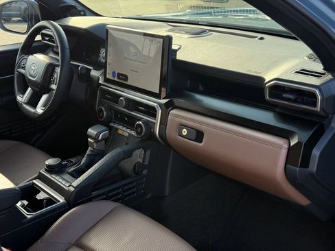 Certified 2026 Toyota 4Runner Limited AWD/4WD image 25