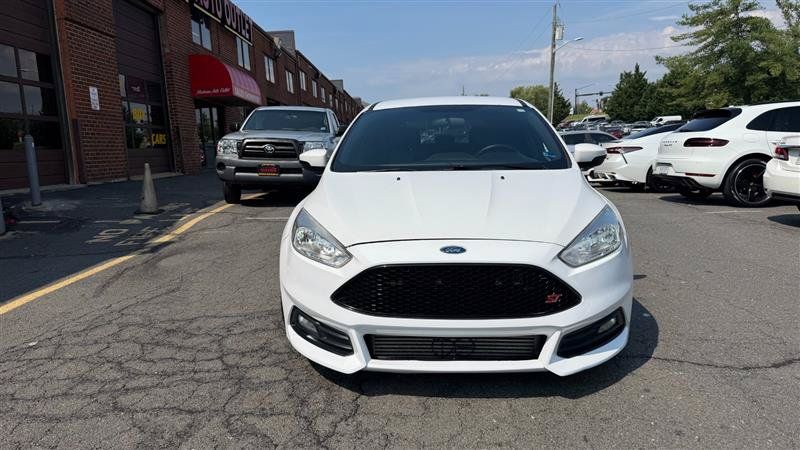 Used 2017 Ford Focus ST FWD image 2