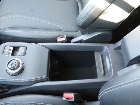 Used 2024 Ford Mustang Mach-E Premium image 30