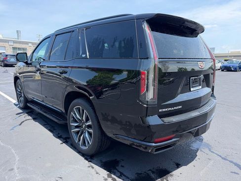Used 2024 Cadillac Escalade Sport w/ Touring Package AWD/4WD image 8