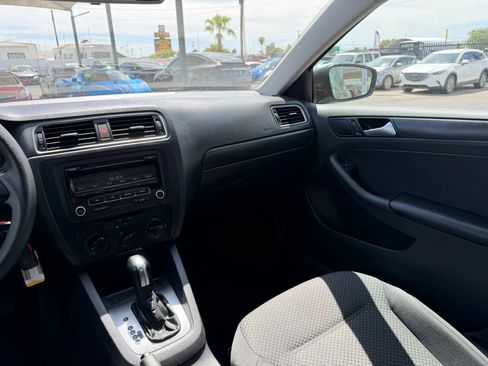 Used 2014 Volkswagen Jetta S FWD image 18