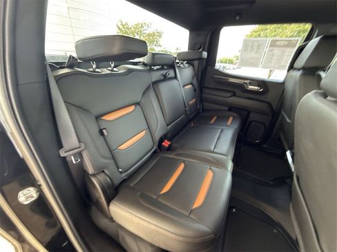 Certified 2025 GMC Sierra 1500 AT4 image 25