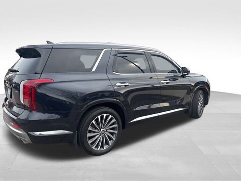 Used 2024 Hyundai Palisade Calligraphy image 11