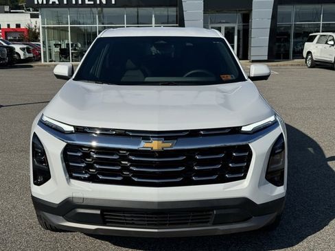 Certified 2025 Chevrolet Equinox LT w/ Safety and Technology Package image 8