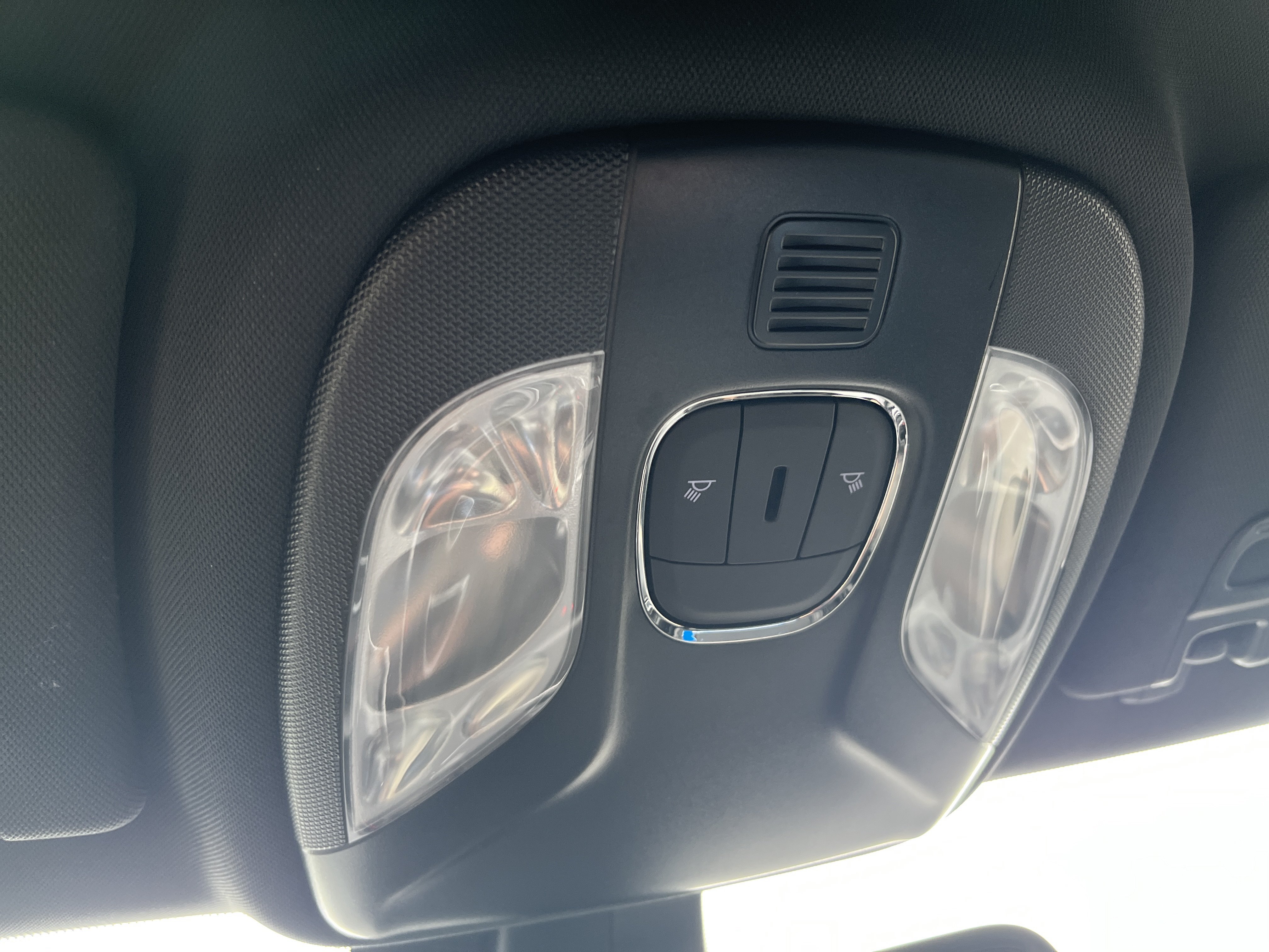 Used 2025 Jeep Compass Trailhawk AWD/4WD image 31