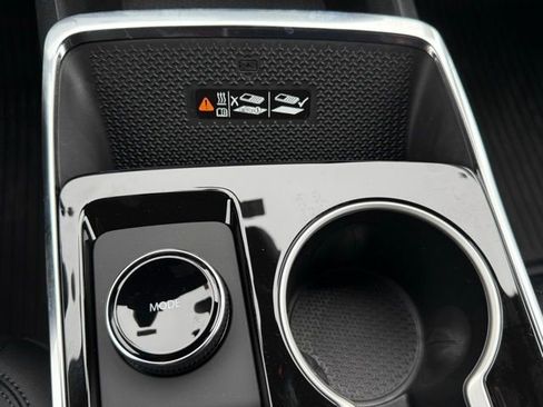 New 2026 Chevrolet Equinox LT w/ Convenience Package II image 24