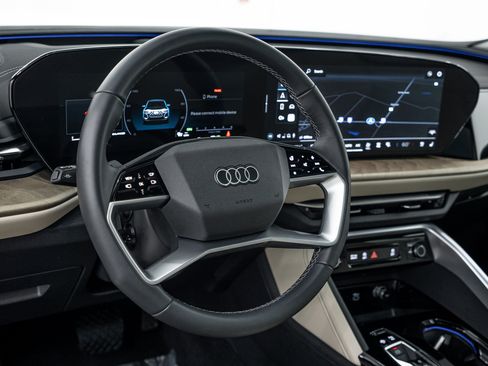 Used 2025 Audi Q5 Premium Plus w/ Premium Plus AWD/4WD image 9