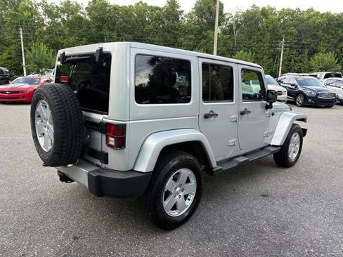 Used 2012 Jeep Wrangler Unlimited Sahara w/ Connectivity Group AWD/4WD image 5