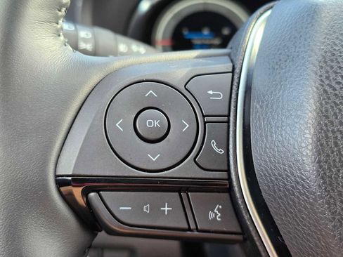 Used 2024 Toyota Venza Limited image 30