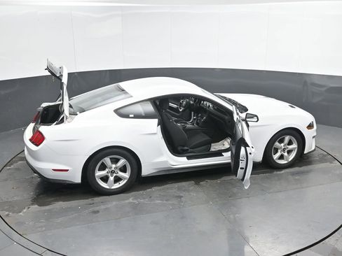 Used 2018 Ford Mustang EcoBoost image 50