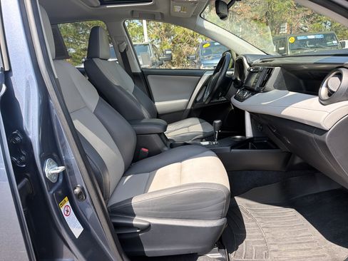 Used 2014 Toyota RAV4 Limited FWD image 35