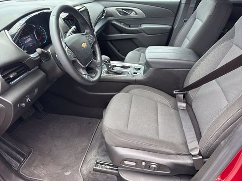 Used 2023 Chevrolet Traverse LT FWD image 9