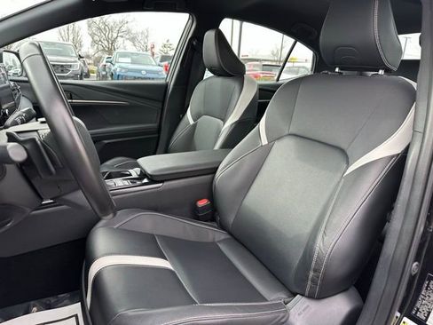 Used 2025 Toyota Camry SE image 23